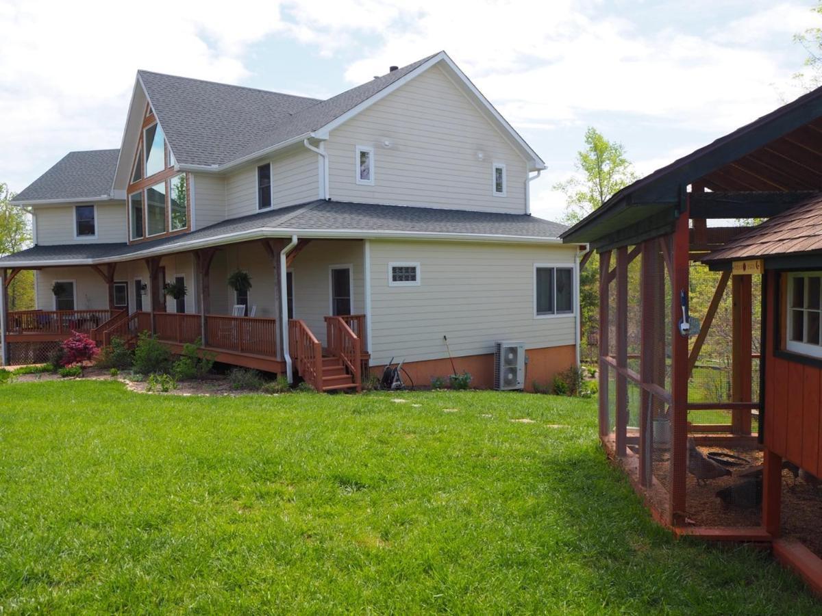 Bedford Landings Bed & Breakfast Moneta Exterior photo